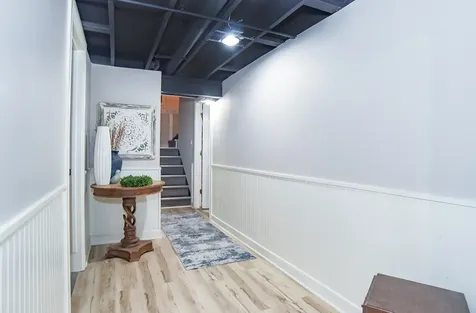 8 Westwood Drive Indian Head Park IL 60525