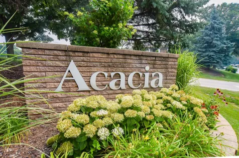 8 Westwood Drive Indian Head Park IL 60525