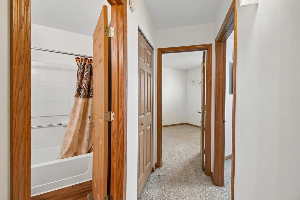 807 Serendipity Drive Aurora IL 60504
