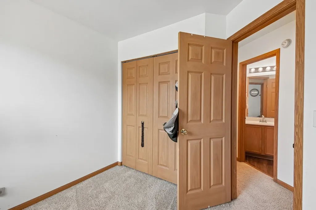 807 Serendipity Drive Aurora IL 60504