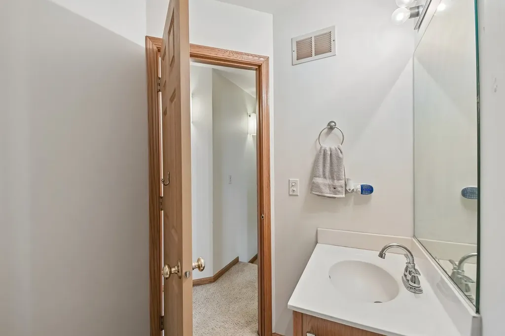 807 Serendipity Drive Aurora IL 60504