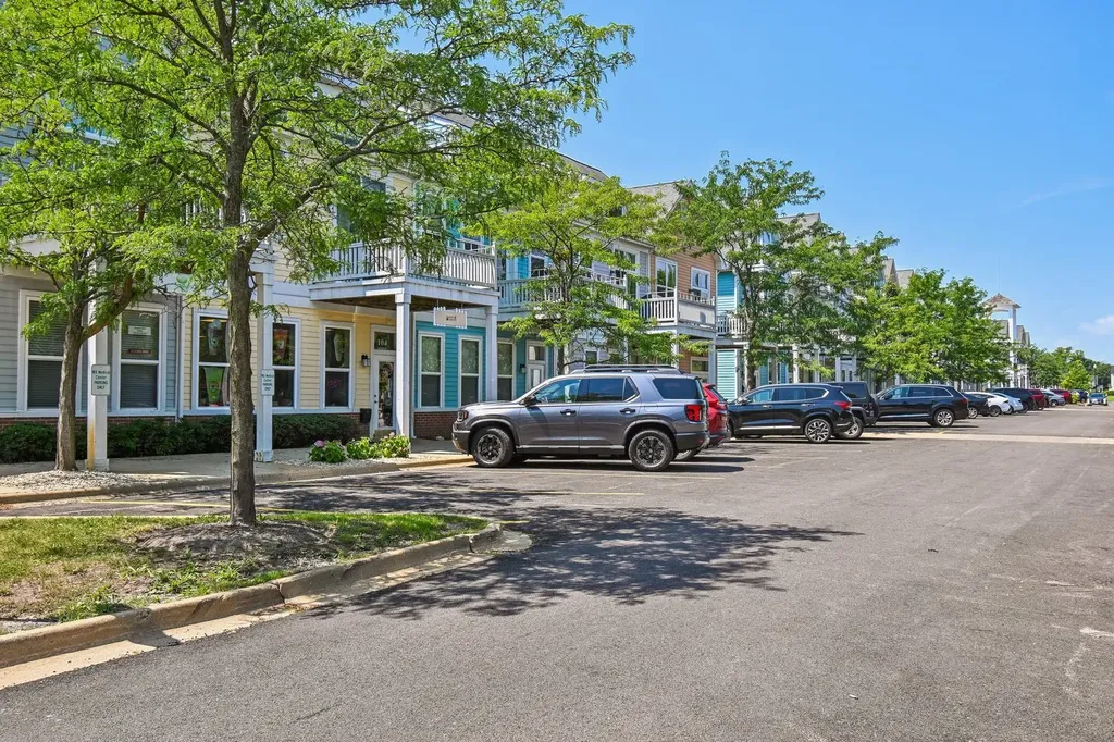 807 Serendipity Drive Aurora IL 60504