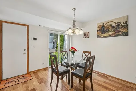 807 Serendipity Drive Aurora IL 60504