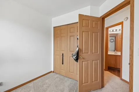 807 Serendipity Drive Aurora IL 60504