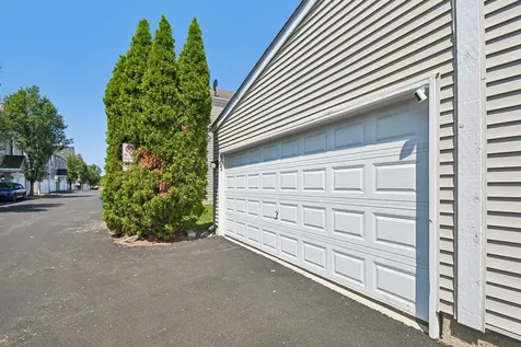 807 Serendipity Drive Aurora IL 60504
