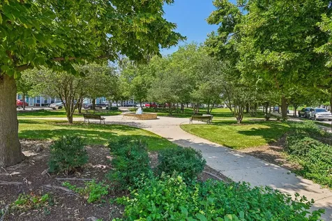 807 Serendipity Drive Aurora IL 60504