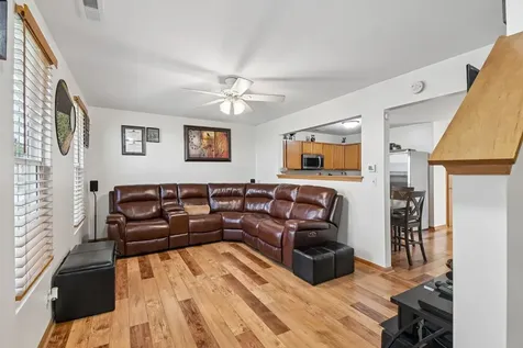 807 Serendipity Drive Aurora IL 60504