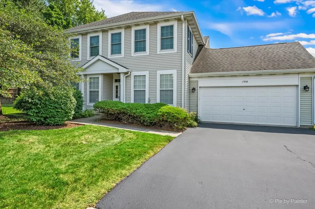 1949 Blackberry Lane Hoffman Estates IL 60169