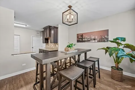 1949 Blackberry Lane Hoffman Estates IL 60169