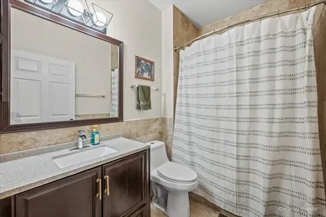 1949 Blackberry Lane Hoffman Estates IL 60169