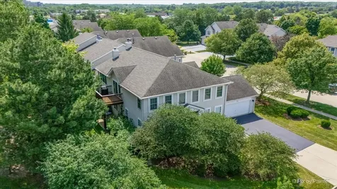1949 Blackberry Lane Hoffman Estates IL 60169