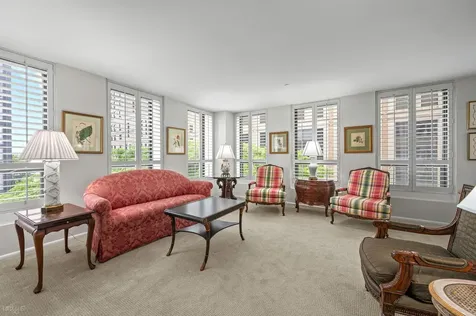260 East Chestnut Street Chicago IL 60611