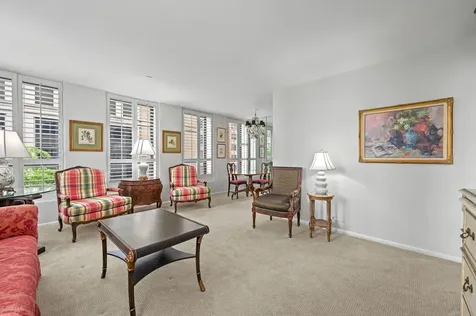 260 East Chestnut Street Chicago IL 60611
