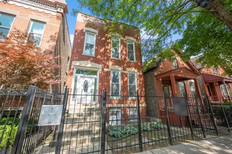 921 South Oakley Boulevard Chicago IL 60612