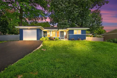 7340 West 111th Street Worth IL 60482