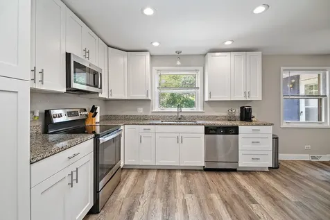 7340 West 111th Street Worth IL 60482