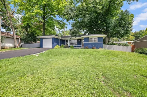 7340 West 111th Street Worth IL 60482