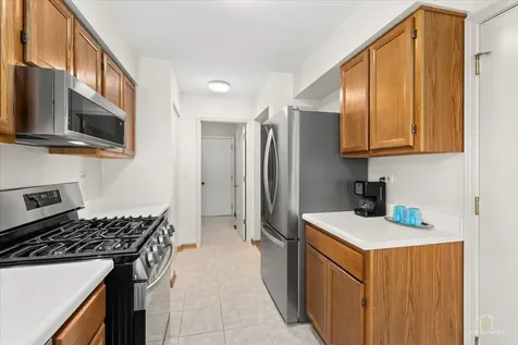 1870 Wildwood Lane Hanover Park IL 60133