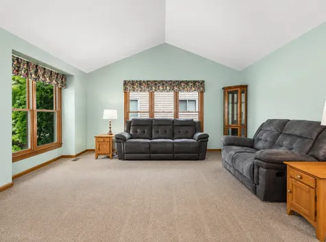 1870 Wildwood Lane Hanover Park IL 60133