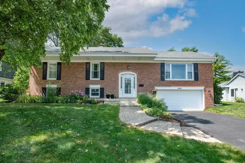 1058 West Illinois Avenue Palatine IL 60067