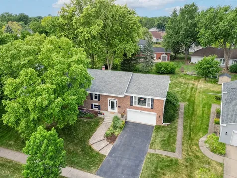 1058 West Illinois Avenue Palatine IL 60067