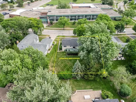 1058 West Illinois Avenue Palatine IL 60067