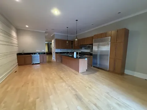2034 West Potomac Avenue Chicago IL 60622