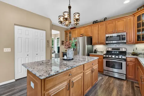 3350 Moraine Drive Aurora IL 60506