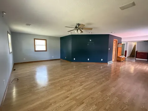 411 Broadway Street Depue IL 61322