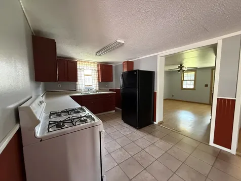 411 Broadway Street Depue IL 61322