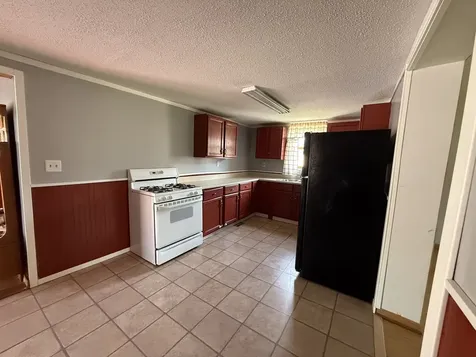 411 Broadway Street Depue IL 61322