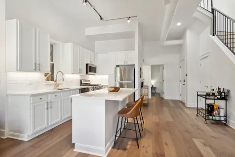 1243 North Wolcott Avenue Chicago IL 60622