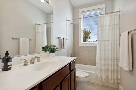 1243 North Wolcott Avenue Chicago IL 60622