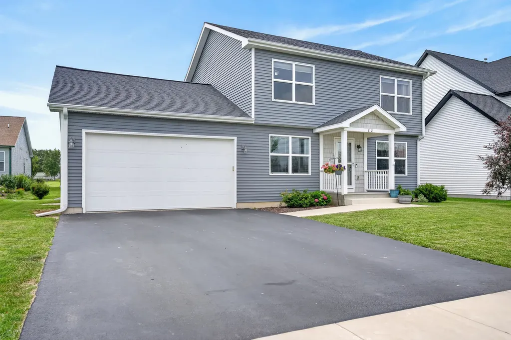 22 West Bluebell Avenue Cortland IL 60112