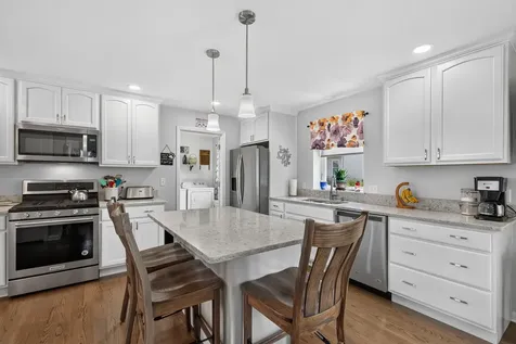 22 West Bluebell Avenue Cortland IL 60112