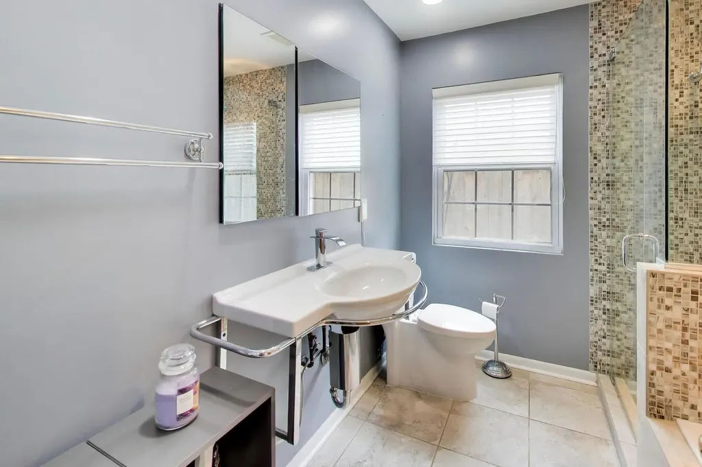 5625 North Kilbourn Avenue Chicago IL 60646