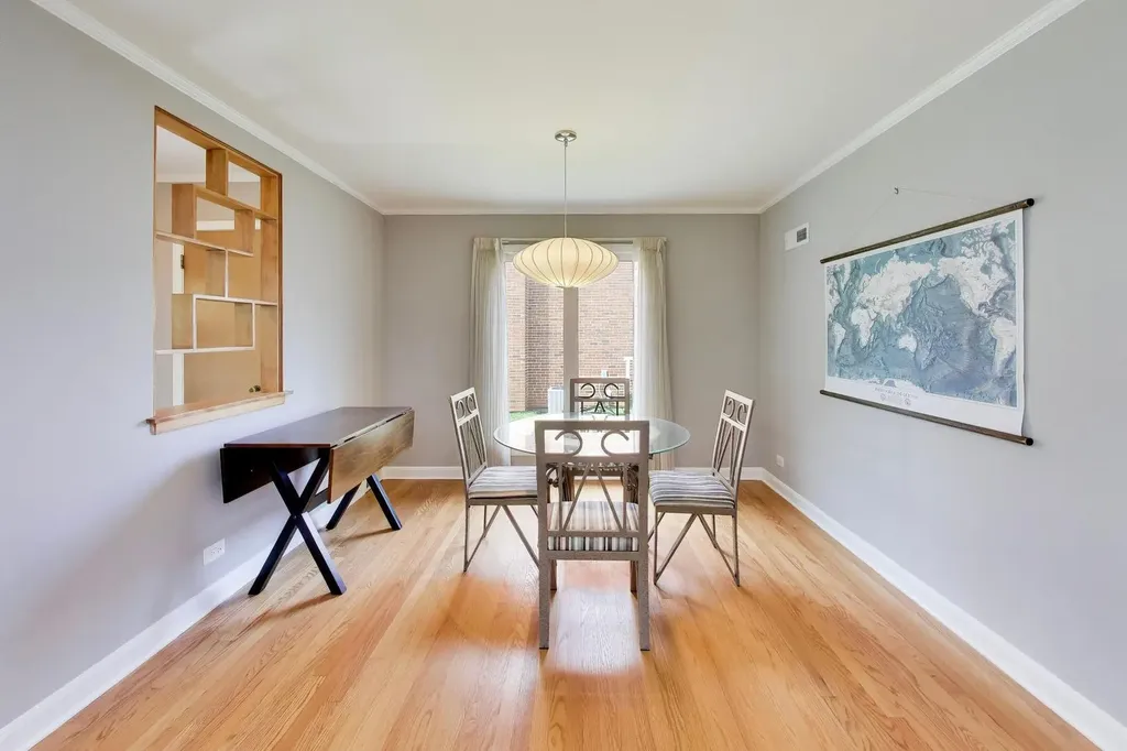 5625 North Kilbourn Avenue Chicago IL 60646