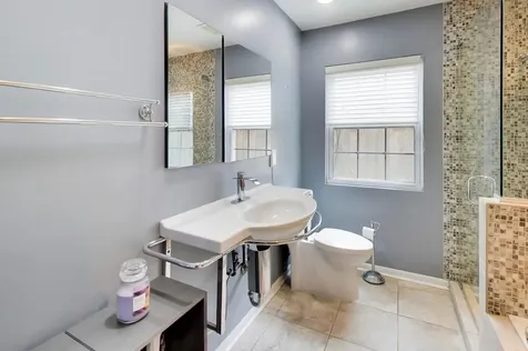 5625 North Kilbourn Avenue Chicago IL 60646
