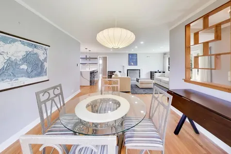 5625 North Kilbourn Avenue Chicago IL 60646