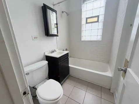 8353 South Brandon Avenue Chicago IL 60617