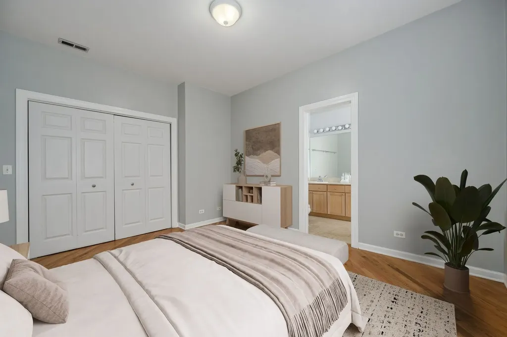 3759 North Ashland Avenue Chicago IL 60613