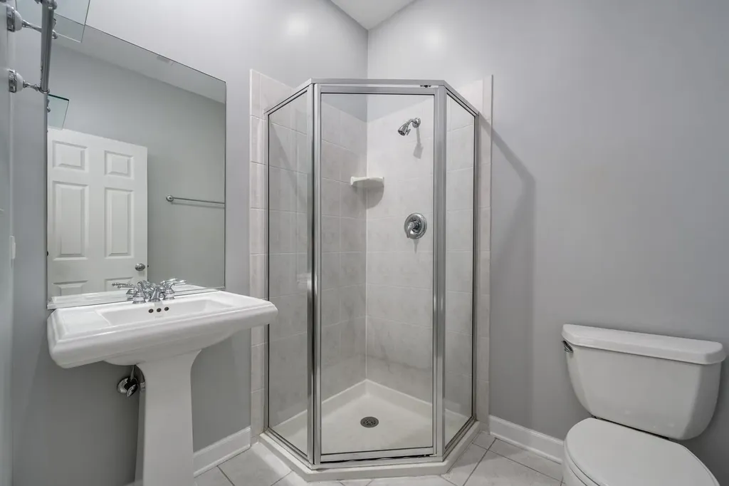 3759 North Ashland Avenue Chicago IL 60613