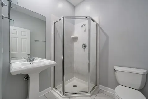 3759 North Ashland Avenue Chicago IL 60613