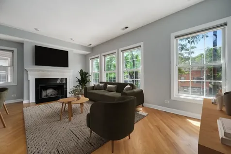 3759 North Ashland Avenue Chicago IL 60613