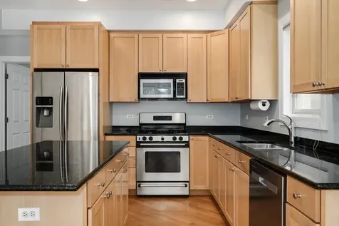 3759 North Ashland Avenue Chicago IL 60613