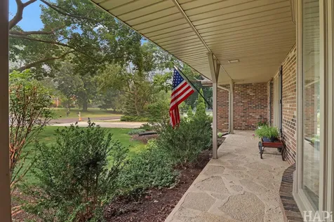 1059 Branch Road Gurnee IL 60031