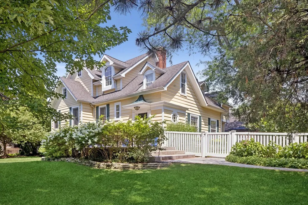 801 North Madison Street Hinsdale IL 60521