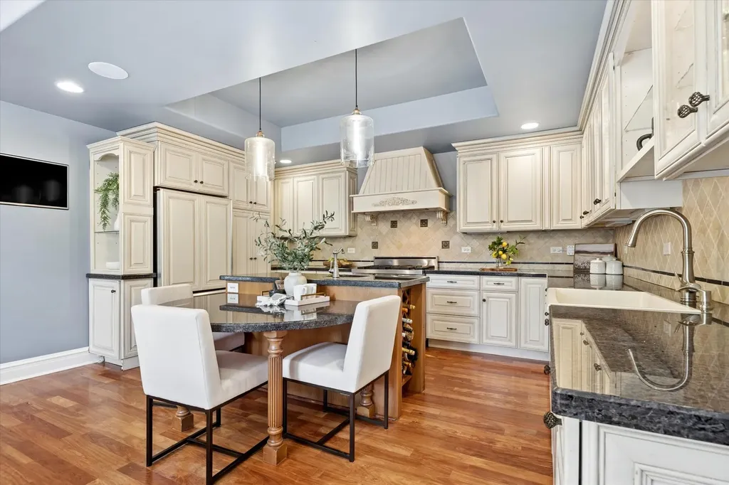 801 North Madison Street Hinsdale IL 60521