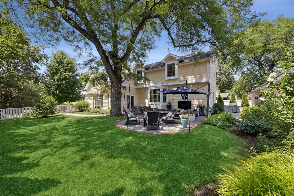 801 North Madison Street Hinsdale IL 60521