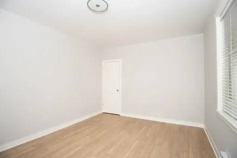 511 West Belmont Avenue Chicago IL 60657